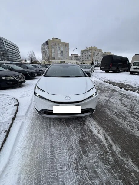 Toyota Prius 2024 — миниатюра 3