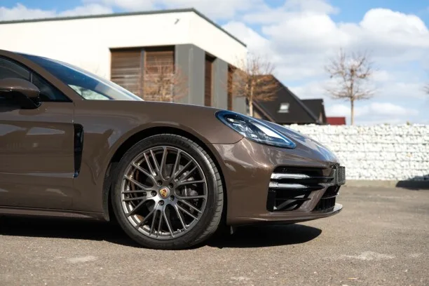 Porsche Panamera 2022 — миниатюра 3