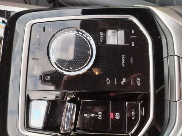BMW i7 2022 — миниатюра 3