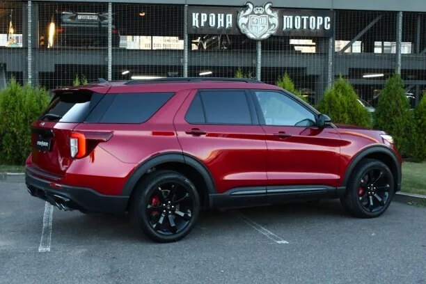 Ford Explorer 2024 — миниатюра 4