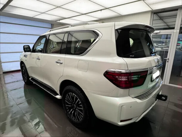 Nissan Patrol 2023 — миниатюра 3