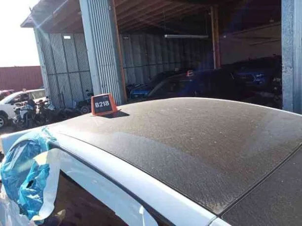 Tesla Model Y 2023 — миниатюра 2
