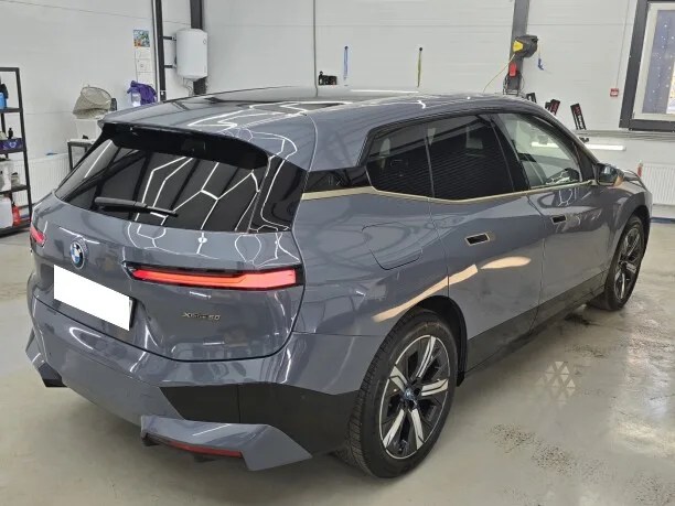 BMW iX 2022 — миниатюра 2