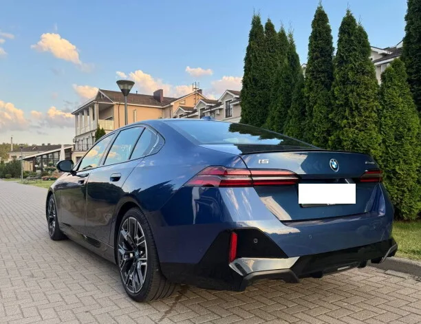 BMW i5 2024 — миниатюра 3