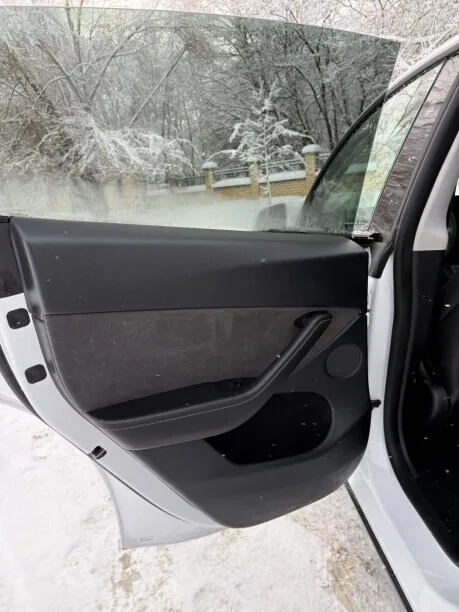Tesla Model Y 2024 — миниатюра 3