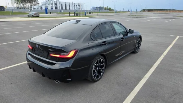 BMW 3 Series 2023 — миниатюра 3