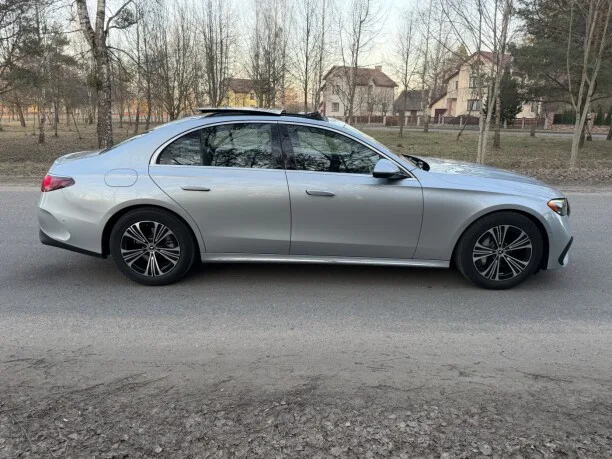 Mercedes-Benz E-Class 2024 — миниатюра 3