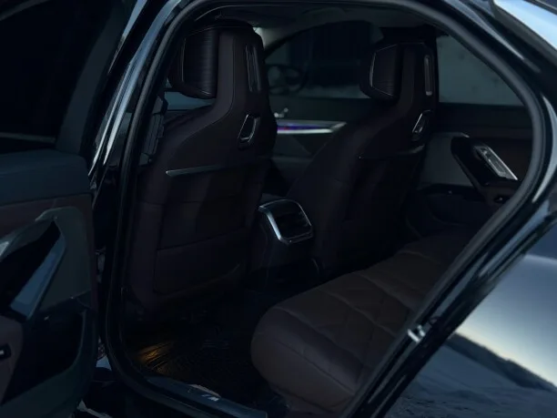 BMW 7 серия 2022 — миниатюра 5
