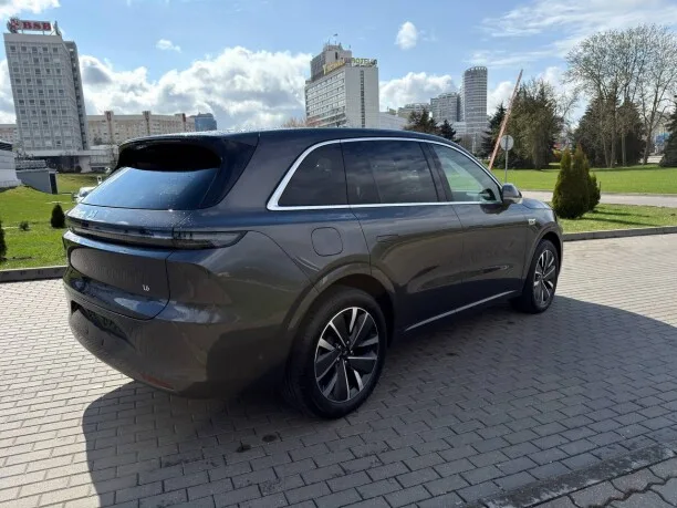 Li Auto L6 2025 — миниатюра 2
