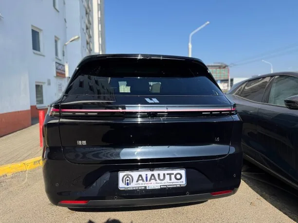 Li Auto L6 2024 — миниатюра 2