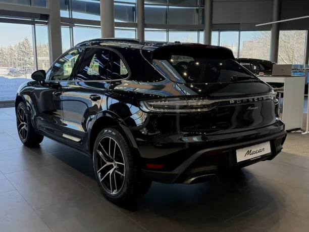 Porsche Macan 2024 — миниатюра 5