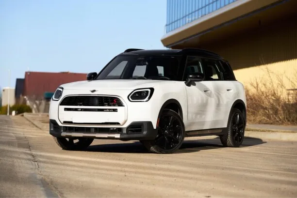 MINI Countryman 2024 — миниатюра 2
