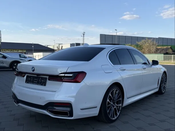 BMW 7 серия 2022 — миниатюра 4
