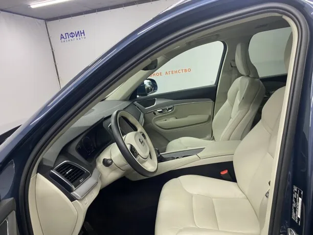 Volvo XC90 2022 — миниатюра 2