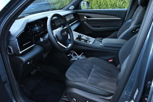 Geely Xingyue L 2025 — миниатюра 5