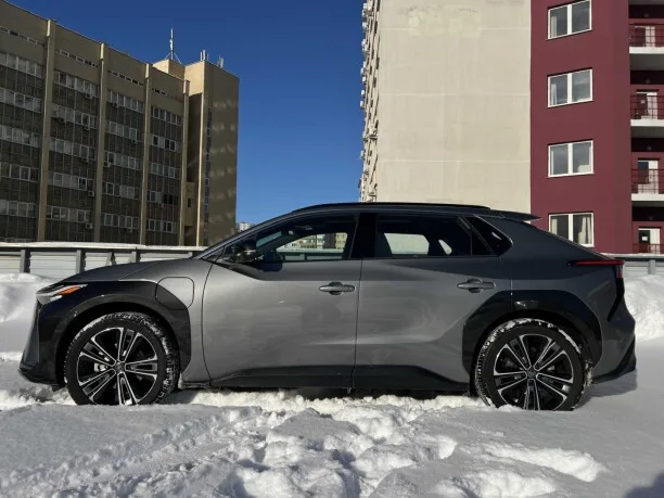 Toyota Bz4X 2022 — миниатюра 4