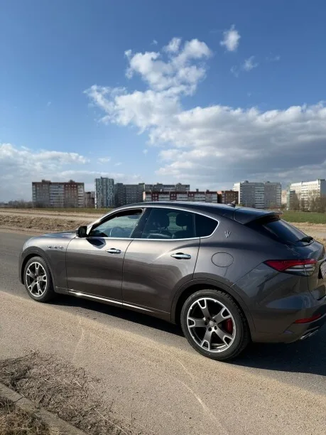 Maserati Levante 2022 — миниатюра 5