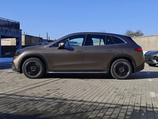 Mercedes-Benz EQE SUV 2023 — миниатюра 2