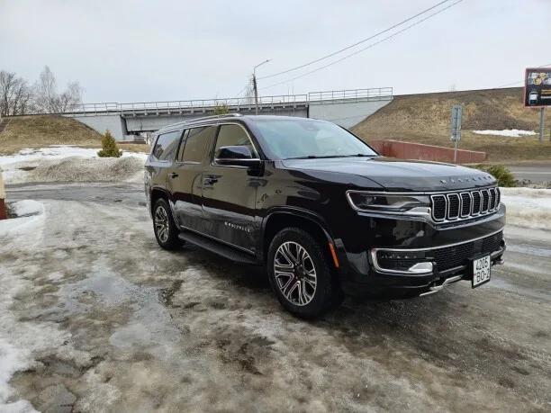 Jeep Wagoneer 2023 — миниатюра 2