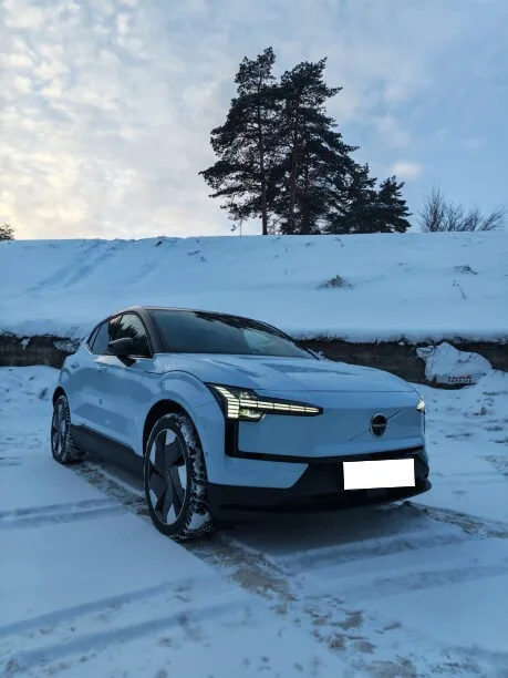 Volvo EX30 2024 — фото 1, купить с доставкой в Москву