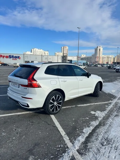 Volvo XC60 2024 — миниатюра 5