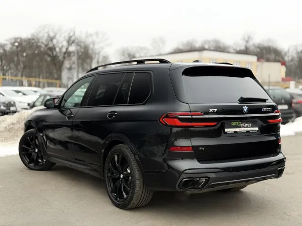 BMW X7 2023 — миниатюра 3