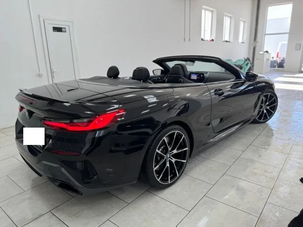 BMW 8 Series 2022 — миниатюра 3