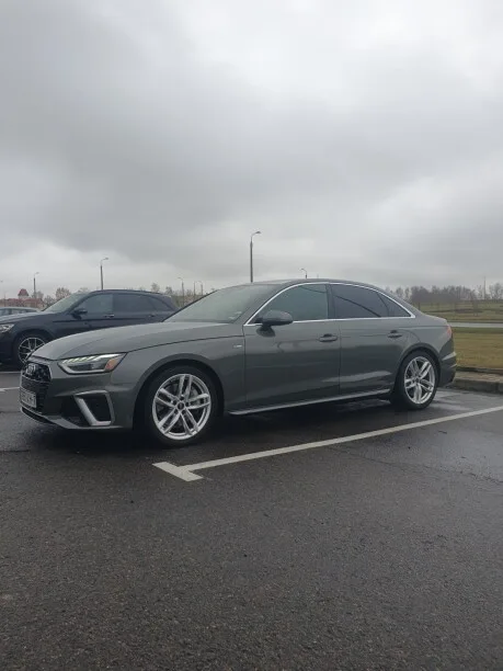 Audi A4 2022 — миниатюра 2