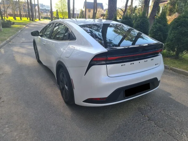 Toyota Prius 2024 — миниатюра 3
