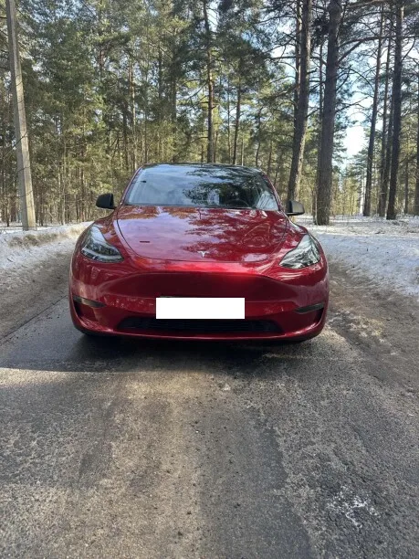 Tesla Model Y 2024 — миниатюра 4