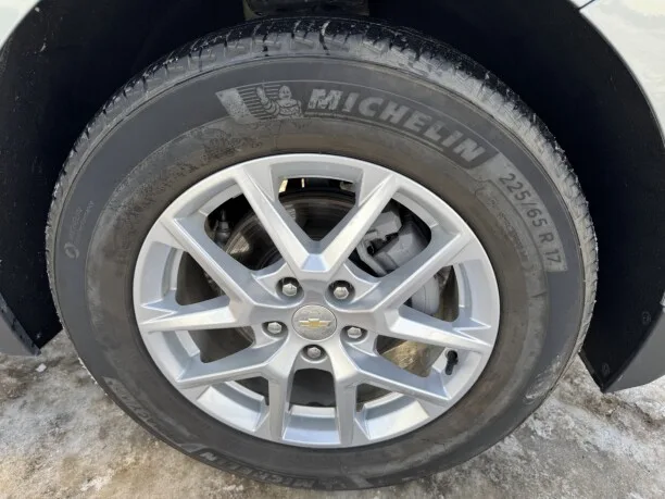 Chevrolet Equinox 2023 — миниатюра 3