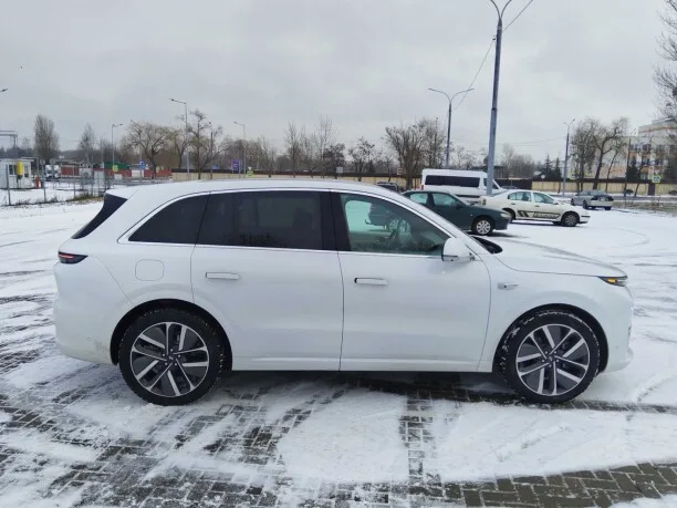 Li Auto L6 2024 — миниатюра 4