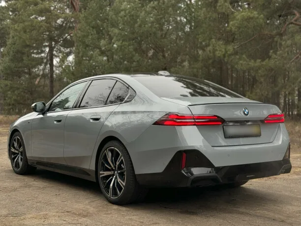 BMW 5 Series 2024 — миниатюра 2