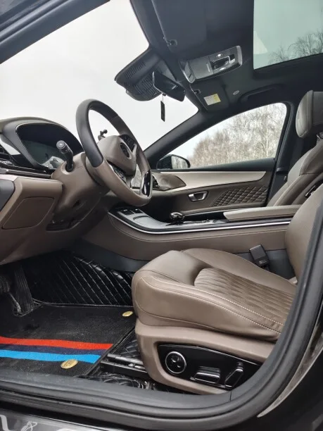 BYD Han 2023 — миниатюра 2