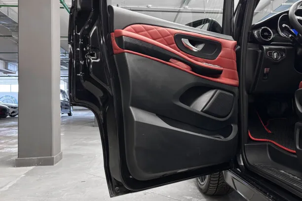 Mercedes-Benz V-Класс 2023 — миниатюра 2