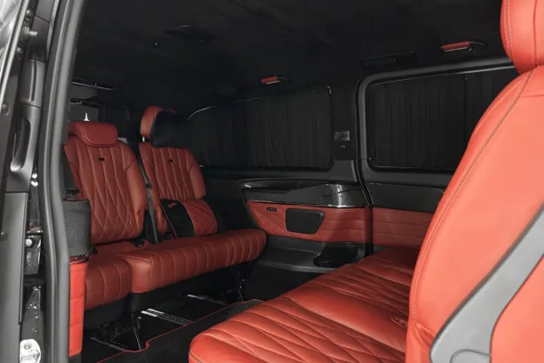 Mercedes-Benz V-Класс 2023 — миниатюра 3