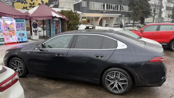 BMW i5 2024 — миниатюра 3