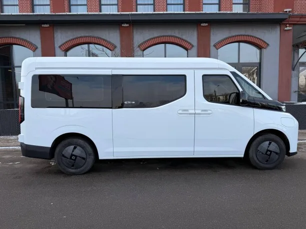 Farizon Super VAN 2025 — миниатюра 4