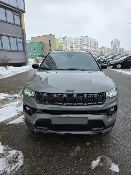 Jeep Compass 2023 — фото 1, купить с доставкой в Москву