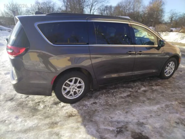 Chrysler Pacifica 2022 — миниатюра 5