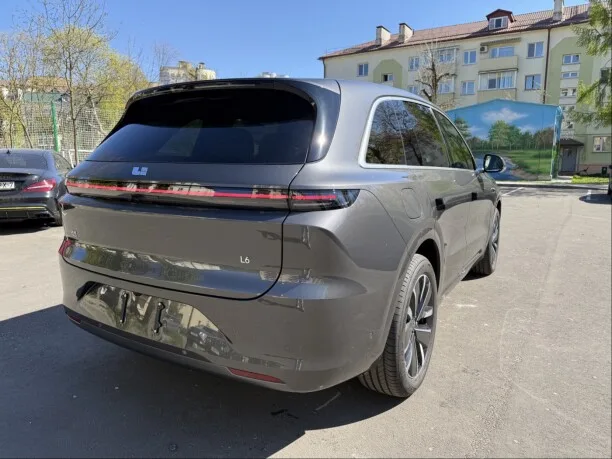 Li Auto L6 2025 — миниатюра 2