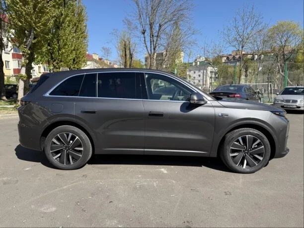 Li Auto L6 2025 — миниатюра 4