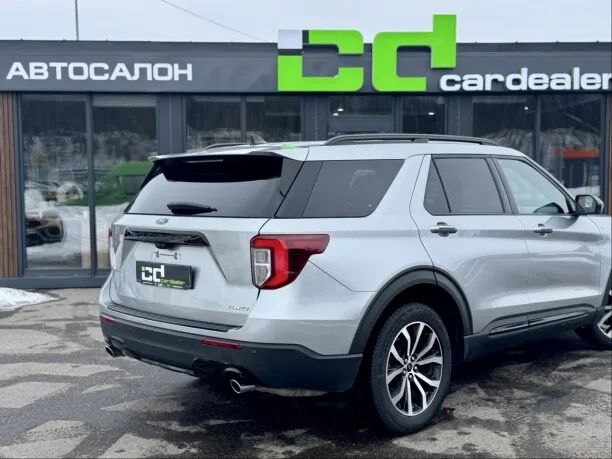 Ford Explorer 2023 — миниатюра 5