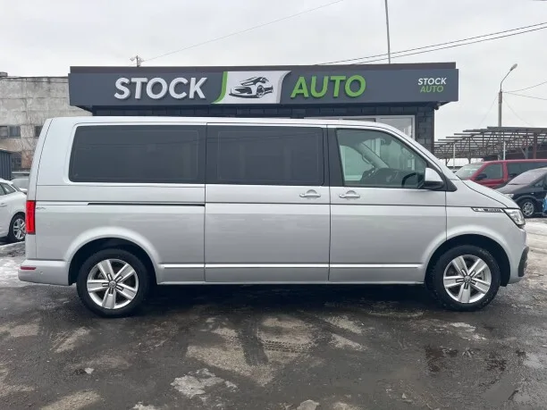 Volkswagen Caravelle 2023 — миниатюра 2