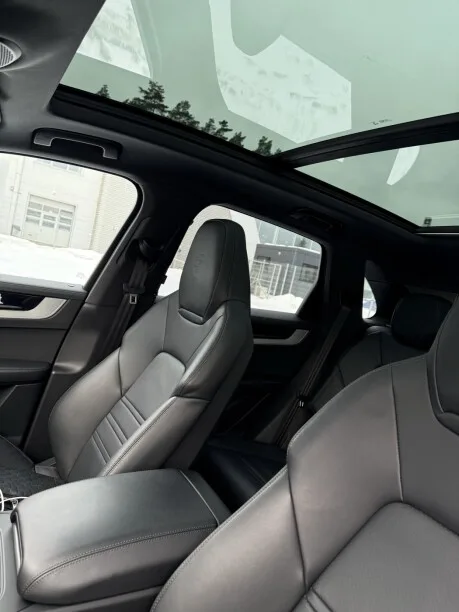 Porsche Cayenne 2024 — миниатюра 2