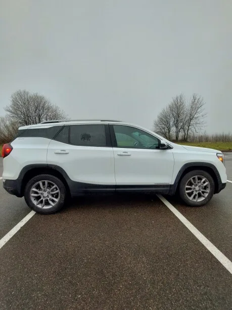 GMC Terrain 2023 — миниатюра 2