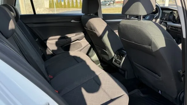 Volkswagen Golf 2022 — миниатюра 3