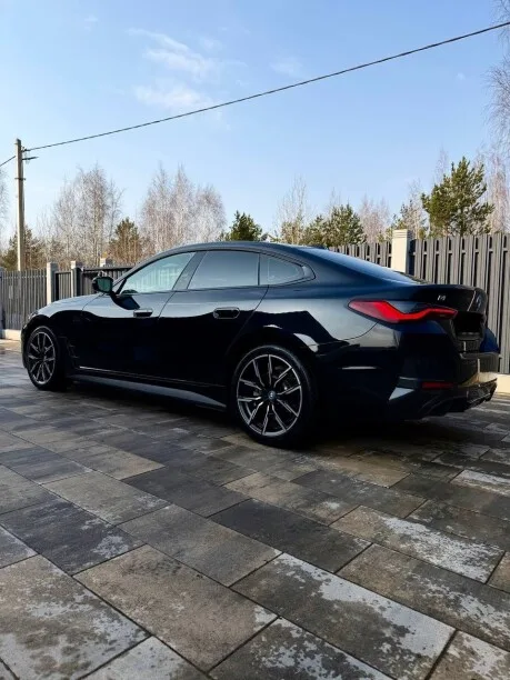 BMW i4 2023 — фото 1, купить с доставкой в Москву