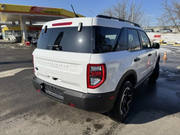 Ford Bronco Sport 2024 — миниатюра 3