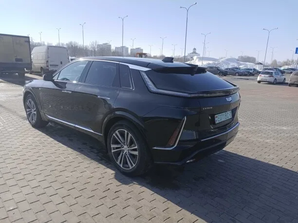 Cadillac Lyriq 2023 — миниатюра 4